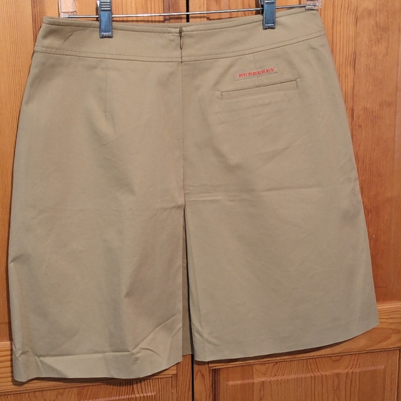 Burberry Golf Pleated Knee Length Skirt Sz 10 Khaki Tan Casual Athleisure Golf - Picture 3 of 15